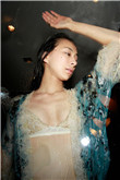情趣內(nèi)衣美女