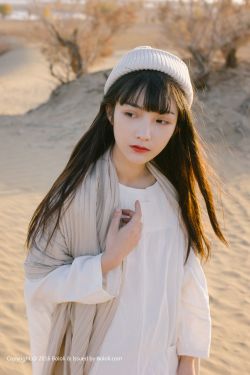 胸大美女不戴奶罩視頻