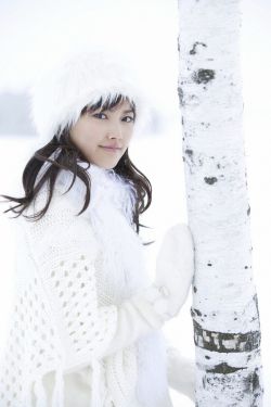 美女主播玩自己擠奶水